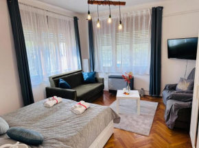 Rose Apartment